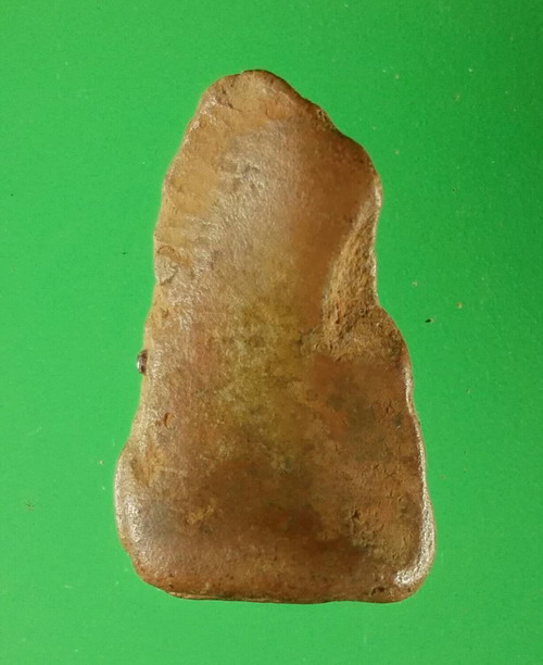 พระร่วงนั่ง กรุร่องไม้แดง คีรีมาศ สุโขทัย สูง 1.8 ซม.