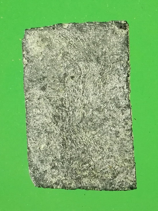 พระกรุคลองขอม พิมพ์รัศมี เนื้อดำ