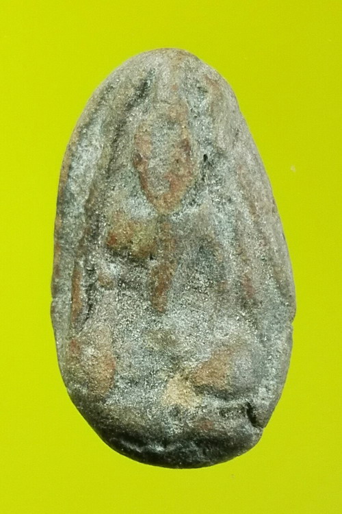 พระพิจิตรเขี้ยวงู เนื้อดิน