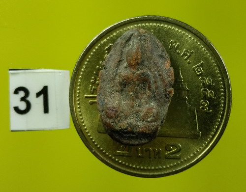 พระพิจิตรเขี้ยวงู เนื้อดิน