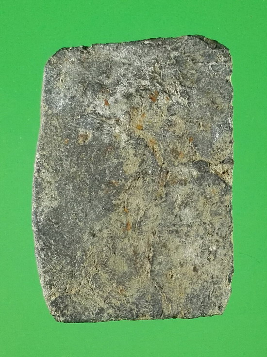 พระกรุคลองขอม พิมพ์รัศมี เนื้อดำ