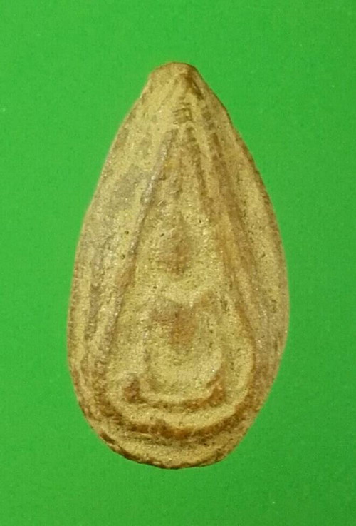 พระพิจิตรผงดำ เนื้อดิน สมัยสุโขทัย