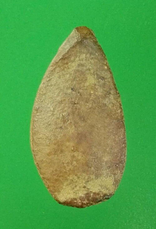 พระพิจิตรผงดำ เนื้อดิน สมัยสุโขทัย