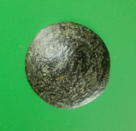 พระปิดตาหลวงพ่อเชย วัดโพธิ์ทองล่าง (อาจารย์หลวงปู่ศุข) เนื้อผงคลุกรัก จุ่มรัก