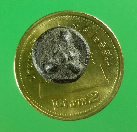 พระปิดตาหลวงพ่อเชย วัดโพธิ์ทองล่าง (อาจารย์หลวงปู่ศุข) เนื้อผงคลุกรัก จุ่มรัก