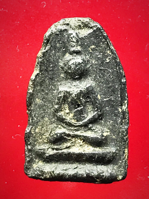 พระกลีบบัว กรุวัดสะแก