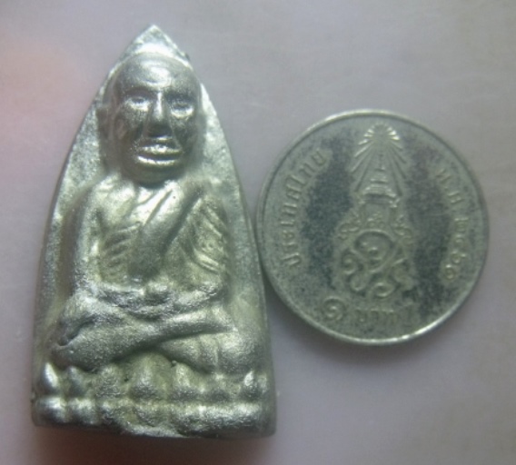 **วัดใจ**หลวงปู่ทวด หลังเตารีดใหญ่ เนื้อตะปูสังฆวานร วัดพระธาตุฯ ปี๒๕๓๙**ขุนพันธ์เจ้าพิธี อ.นอง เสก