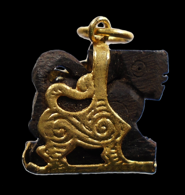 เคาะเดียว....สิงห์ไม้แกะ เลี่ยมกระเช้า ///ก201