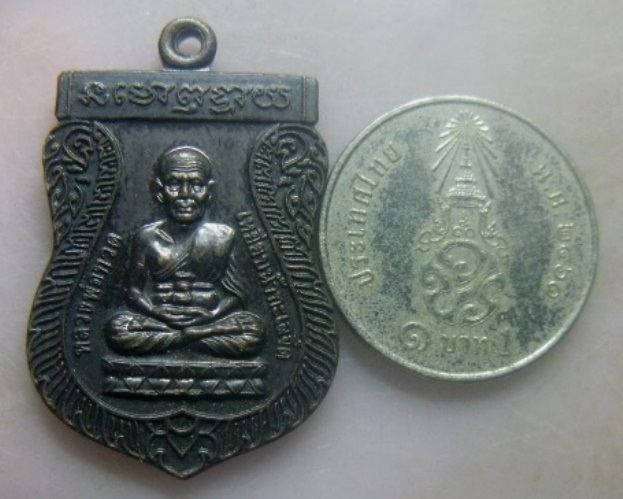**วัดใจ**เหรียญเสมาหลวงปู่ทวด วัดช้างให้ ปี ๒๕๔๔**ตอกโค้ด สวยๆ เชิญชมครับ 