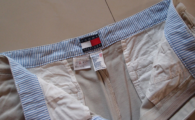 กางเกง TOMMY HILFIGER แบรนด์ดังอเมริกา ที่ดังไปทั่วโลก สีน้ำตาลอ่อน ทรงสวย เอว31-32นิ้ว