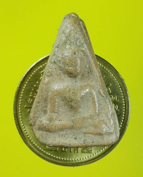 พระนางพญา เนื้อดิน กรุคูยาง กำแพงเพชร