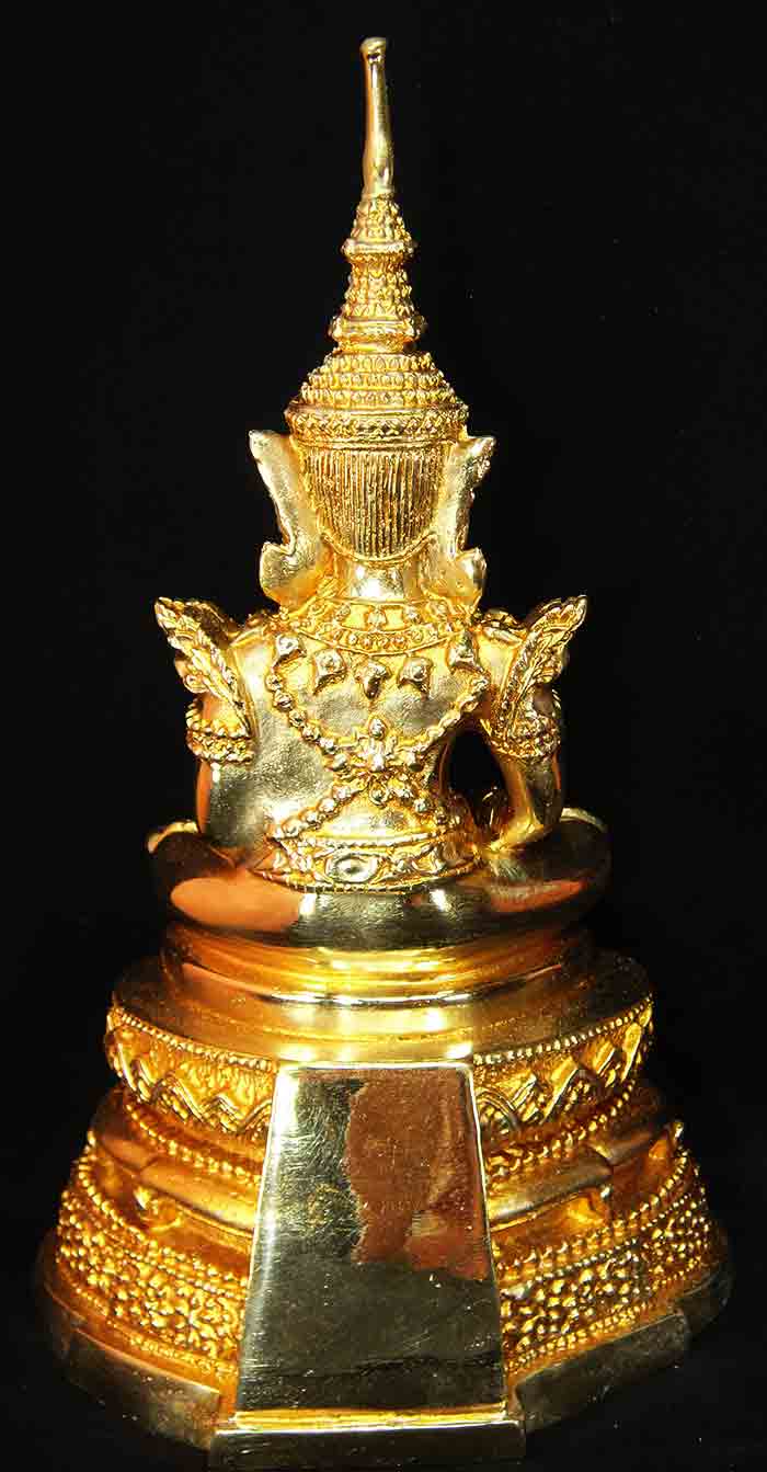 พระพุทธรูปทรงเครื่องจักรพรรดิ์ เนื้อทองเหลืองขัดมัน ปางสมาธิ