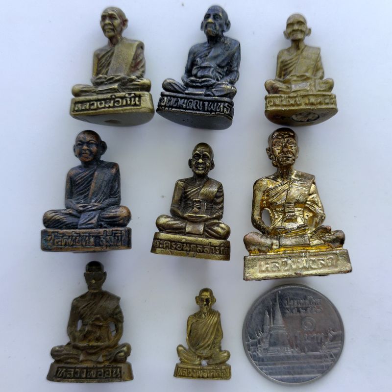 พระรูปหล่อ-รูปเหมือน ได้ทั้งชุดรวม 8 องค์