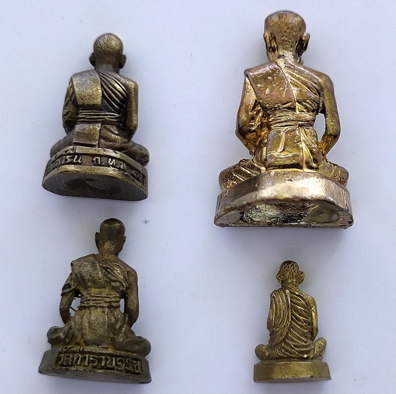 พระรูปหล่อ-รูปเหมือน ได้ทั้งชุดรวม 8 องค์