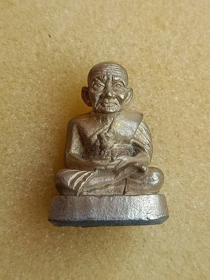 หลวงปู่ทวด วัดช้างให้ 