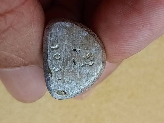 หลวงปู่ทวด วัดช้างให้ 