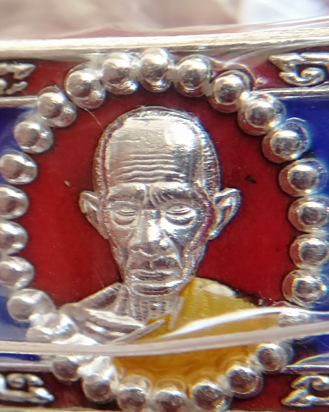 เลสเสาร์5 รวยรวยรวย หลวงพ่อรวย วัดตะโก จ. อยุธยา เนื้อเงินลงยาน้ำเงิน ขนาด2บาท