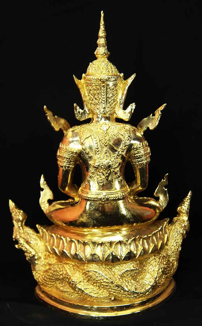 พระพุทธรูปบูชาปางสมาธิทรงเครื่องพระมหาจักรพรรดิ 