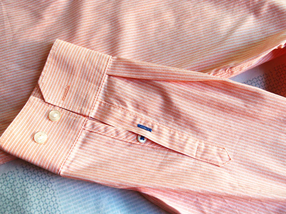 เสื้อเชิ๊ต GAP โทนสีส้ม slimfit coupe e troite เบอร์ L