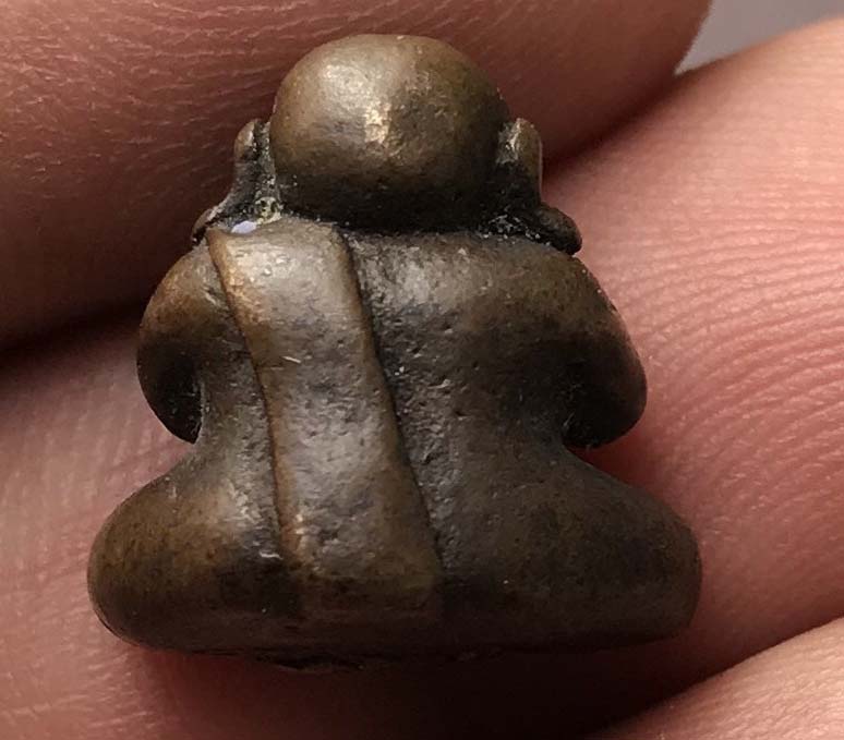 "เคาะเดียว" พระปิดตามหาจักรี  พุทธาภิเษกที่วัดพระมหาธาตุ พศ.2525 พ่อท่านคลิ้ง เป็นเจ้าพิธี