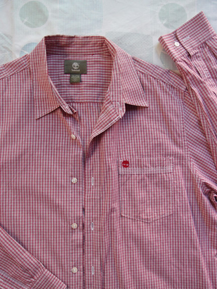 เสื้อ Timberland ของแท้ REGULAR FIT โทนแดงขาว