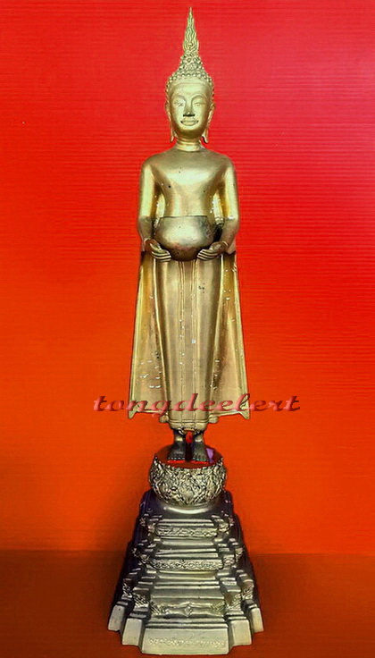 พระบูชาหลวงพ่อบ้านแหลม วัดเพชรสมุทรวรวิหาร จ.สมุทรสงคราม กะไหล่ทองค่ะ