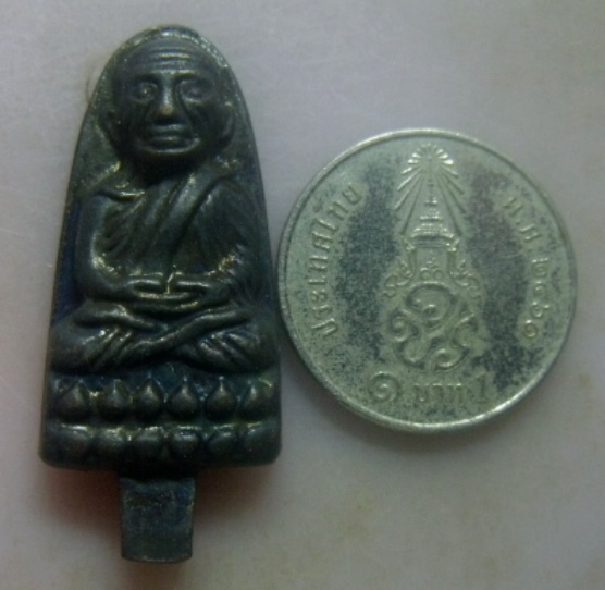 **วัดใจ**พระยอดธงหลวงปู่ทวดเหยียบน้ำทะเลจืด 12 พิธี รุ่นเพ็ชรกลับ บูชาไว้กลับดวงชะตา**พร้อมกล่องเดิม