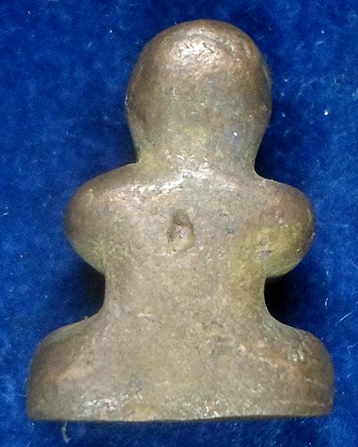 วัดสพานสูง นนทบุรี พระปิดตาเนื้อชนวนยันต์โสฬส 2557 ต๊อกโค๊ดใต้ฐาน