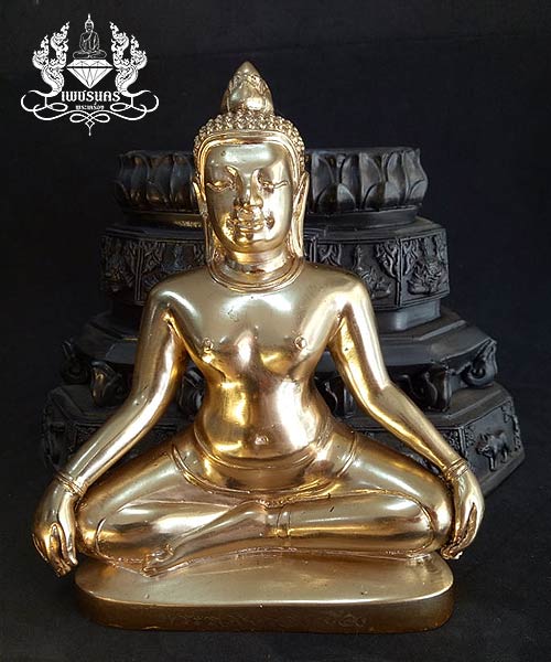 พระร่วงครองเมือง วัดไตรมิตร จัดสร้างขึ้นเมื่อปี 2554 ขนาดหน้าตัก 5 นิ้ว2ถอด