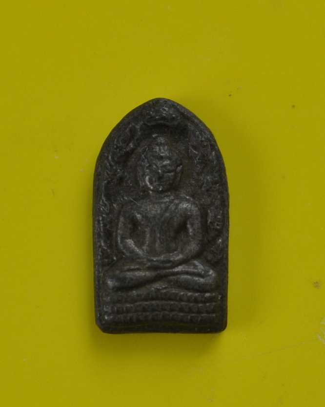 ปรกใบมะขามรุ่นแรกสมเด็จพระญาณสังวร