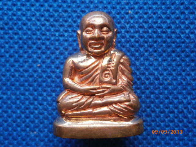 ..เคาะเดียว..หลวงพ่อเงิน รุ่นก้าวหน้า เนื้อสัตตโลหะเทวฤทธิ์ทองแดง