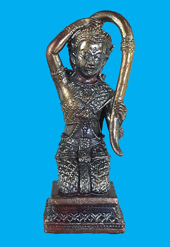 รูปหล่อพระแม่ธรณี รุ่นแรก หลวงปู่แป๋ว วัดดาวเรือง จ.สิงห์บุรี ปี2556