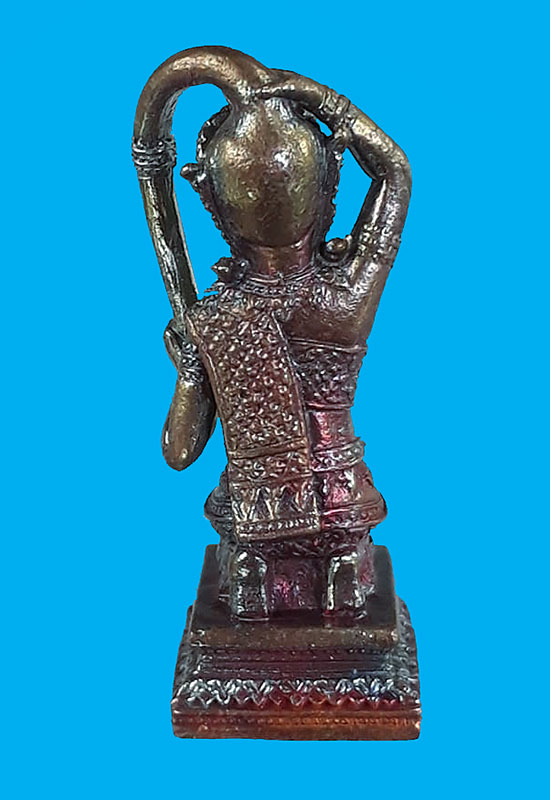 รูปหล่อพระแม่ธรณี รุ่นแรก หลวงปู่แป๋ว วัดดาวเรือง จ.สิงห์บุรี ปี2556