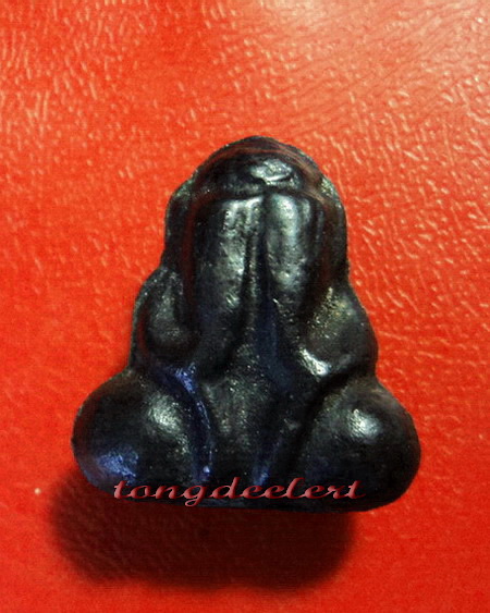 พระปิดตาเนื้อเมฆพัตร หลวงพ่อนารถ วัดศรีโลหะราษฎร์บำรุง จ.กาญจนบุรี สวยมากค่ะ