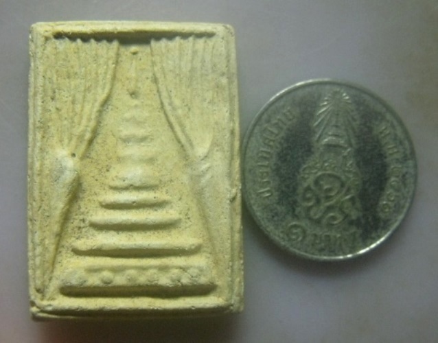 **วัดใจ**สมเด็จพิมพ์เจดีย์แหวกม่าน (จุฬามณี) หลวงปู่หิน วัดระฆัง เนื้อผงพุทธคุณ**สวยๆ หายาก
