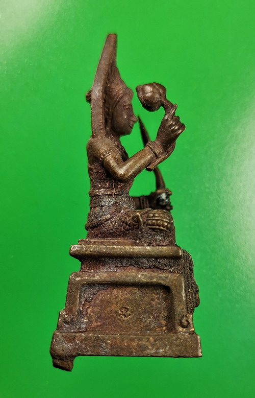 พระพฤหัสบดี จัดสร้างโดย สำนักงานส่งเสริมสวัสดิการ และสวัสดิภาพครู ปี 2557