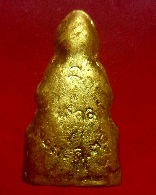 เจ้าแม่กวนอิมเนื้อผงปิดทอง วัดบวรนิเวศวิหาร สมเด็จพระญาณสังวร ทรงเมตตาอฐิษฐานจิตปี35 องค์ที่3