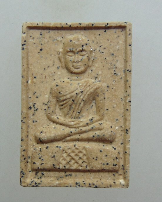 ๒๐ พระผงพิมพ์หลวงพ่อเณร วัดไก่เตี้ย จ สุพรรณบุรี