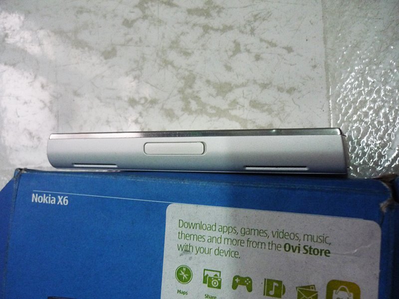 ขายโทรศัพท์ Nokia รุ่น X6 สภาพ 99% พร้อมกล่องเดิม