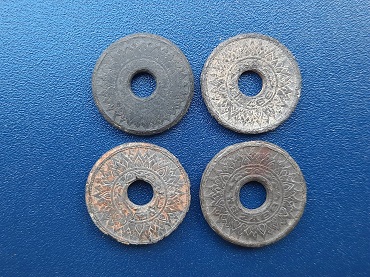 เหรียญรู 10,20 สตางค์ ดีบุก ร.8 รวม 4 เหรียญ