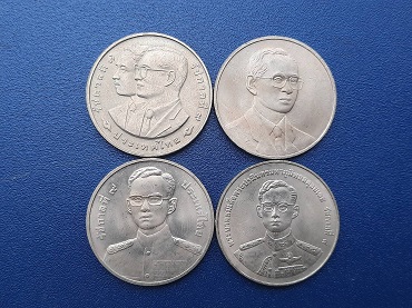 เหรียญ 20 บาท ร.9 ไม่ผ่านการใช้งาน สวยๆ รวม 4 เหรียญ๖