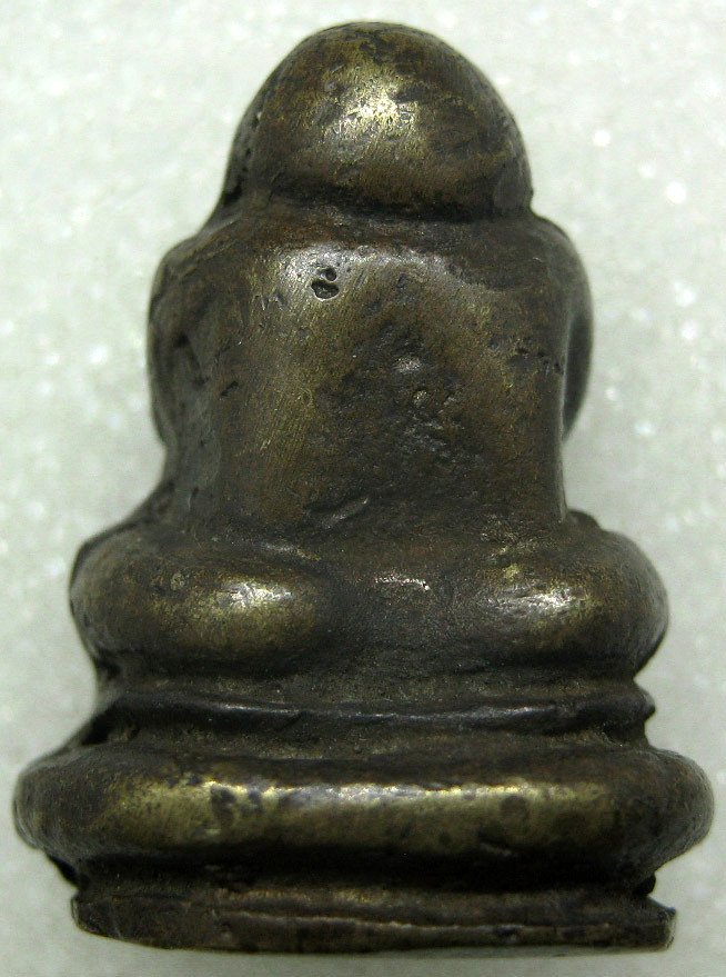 พระปิดตาเล็ก ฐานบัว หลวงปู่เอี่ยม วัดหนัง กทม