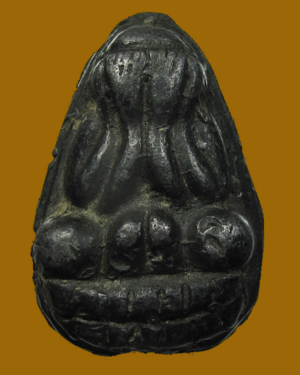 พระปิดตา หลวงพ่อทองอยู่ วัดบางหัวเสือ จ.สมุทรปราการ เนื้อเมฆพัตร