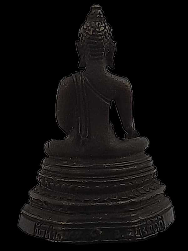 พระรูปหล่อหลวงพ่อเพ็ชร์ วัดท่าถนน จ.อุตรดิตถ์