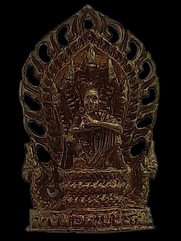 หลวงพ่อคูณ รุ่นคูณพันล้าน เสาร์ 5 พิมพ์ปรกลายฉลุเอกลักษณ์ วัดบ้านไร่ จ.นครราชสีมา เนื้อนวะโลหะ ปี 25