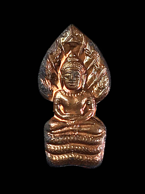 ปรกใบมะขามหลวงพ่อคูณ วัดบ้านไร่ รุ่นเสาร์5 คูณพันล้าน