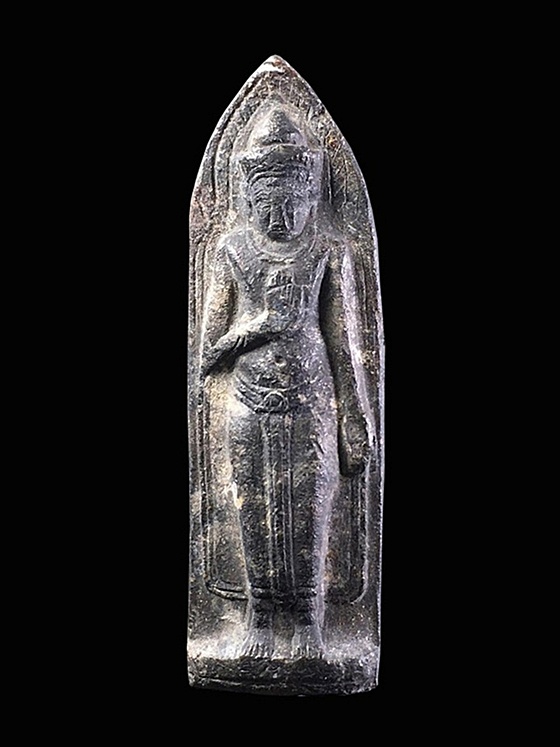 พระร่วงรางปืน วัดพระแท่นดงรัง ตะกั่วสนิมแดง กาญจนบุรี 