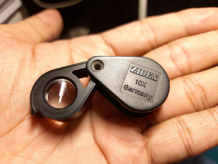 กล่องส่องพระ ZIDES 10X GERMANY สภาพดี เลนส์ APL (อะแพลนาติค-อโครมาติค) มีมาไม่กี่ต้วครับ เก่าเก็บ