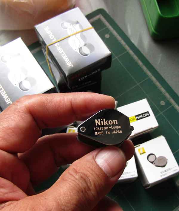 กล้องส่องพระ NIKON Full HD 10x18mm บอดี้สีเงิน พร้อมซองหนัง (มือ1) ใหม่แกะกล่อง