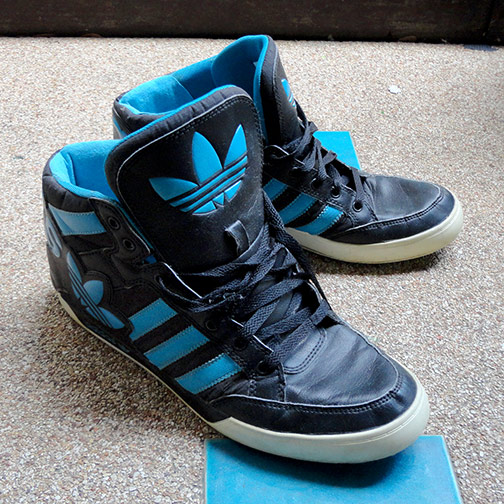 รองเท้า ADIDAS ของแท้ สวยเทพ Men Original Blue with Big Logo The Trefoil